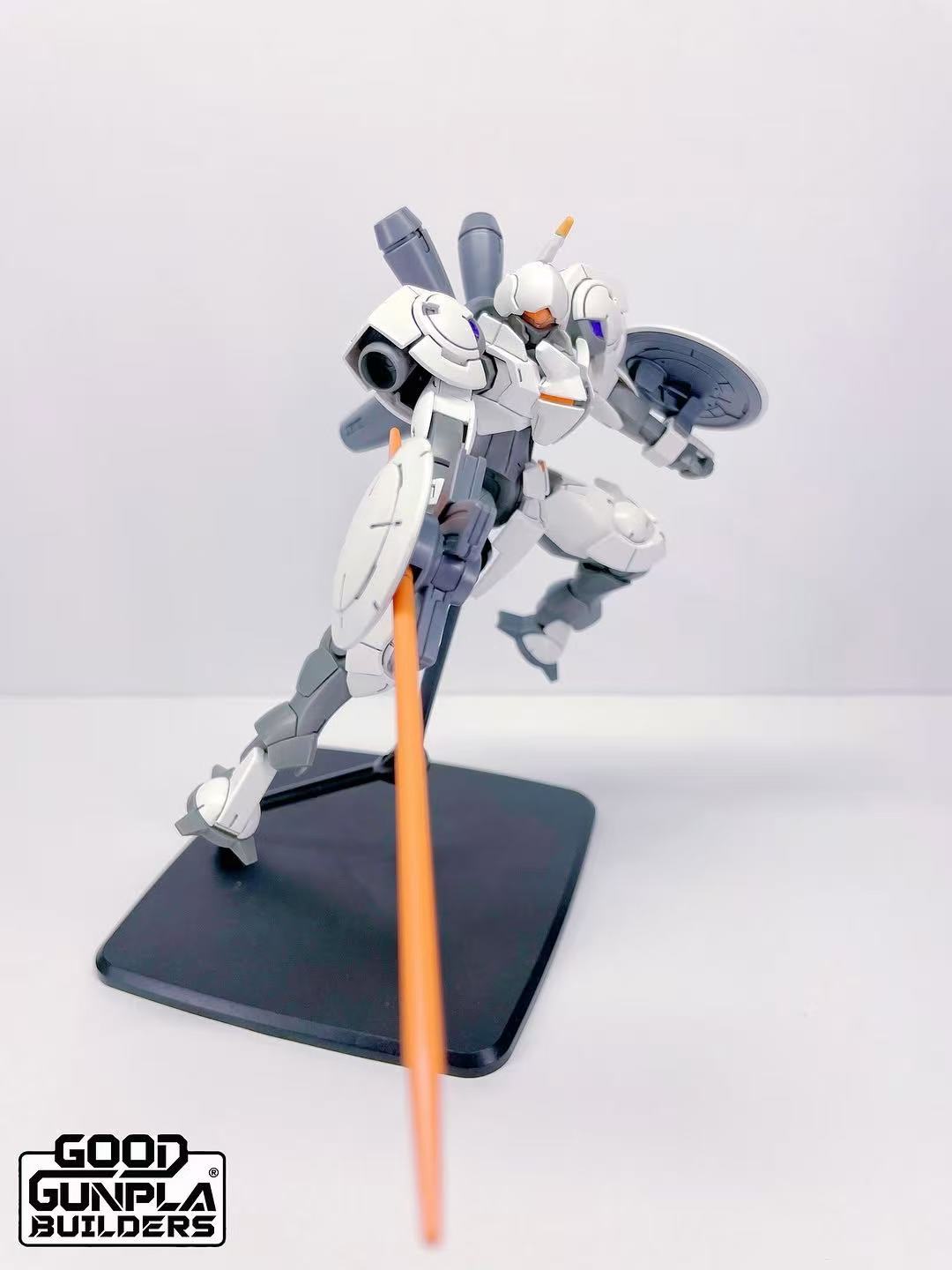 Bandai HG 1/144 Heindree