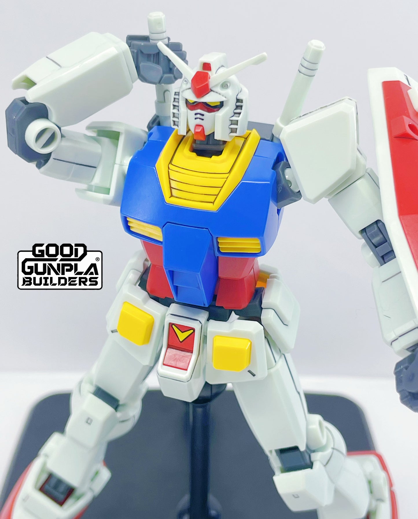 Bandai RX-78-2 Gundam HG E.F.S.F. Prototype Close-Combat Mobile Suit 1/44 Model Kit