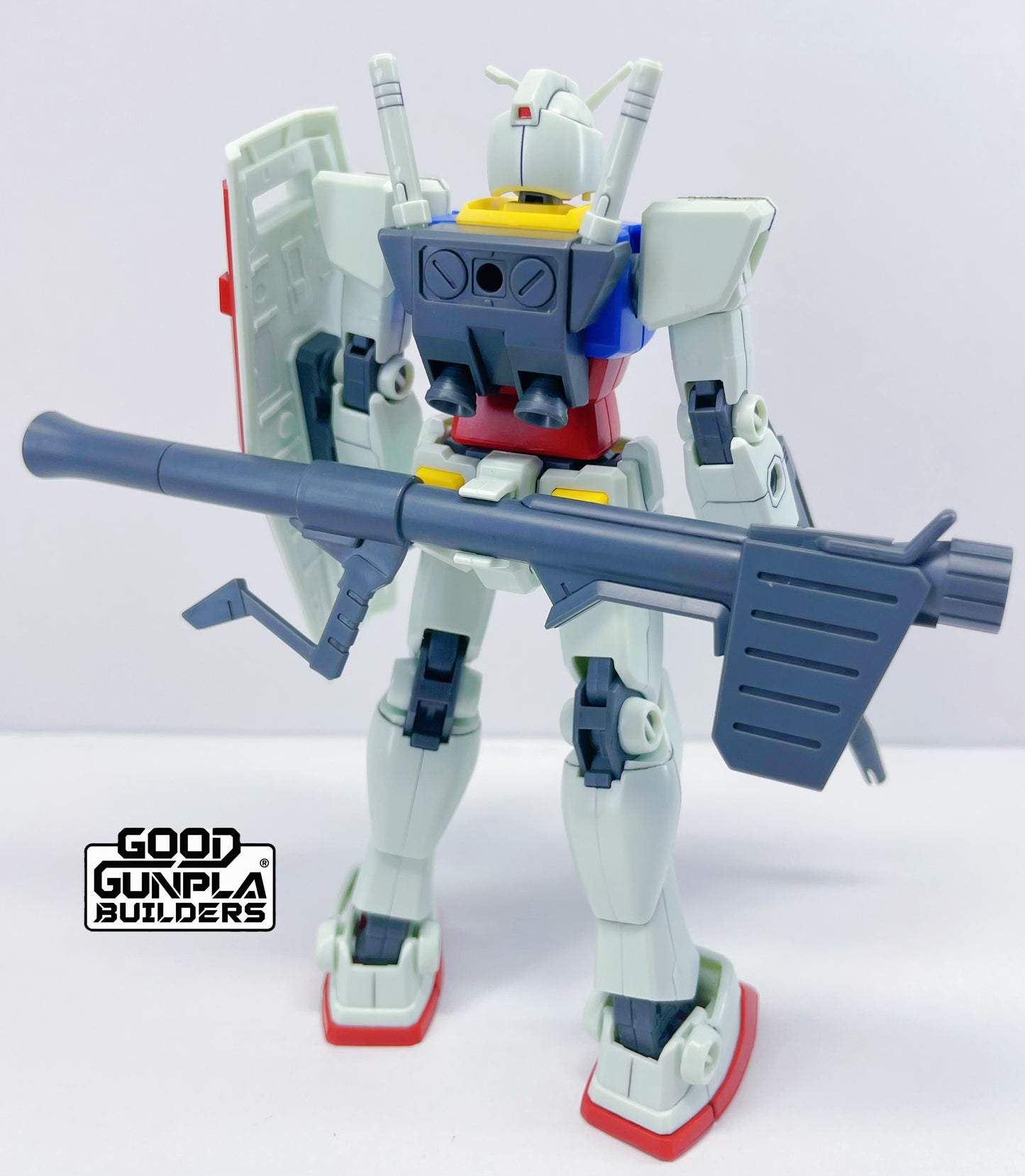 Bandai RX-78-2 Gundam HG E.F.S.F. Prototype Close-Combat Mobile Suit 1/44 Model Kit